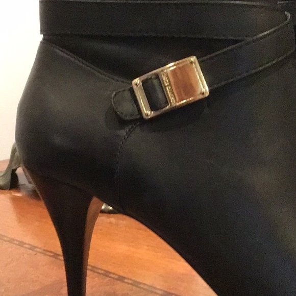 Vince Camuto Black Juba Calf Boot. Sz 7.5 - Picture 2 of 7